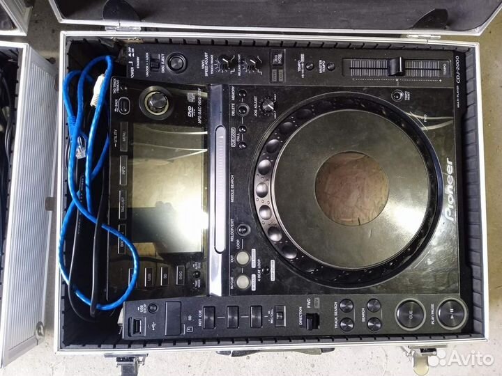 Pioneer CDJ 2000