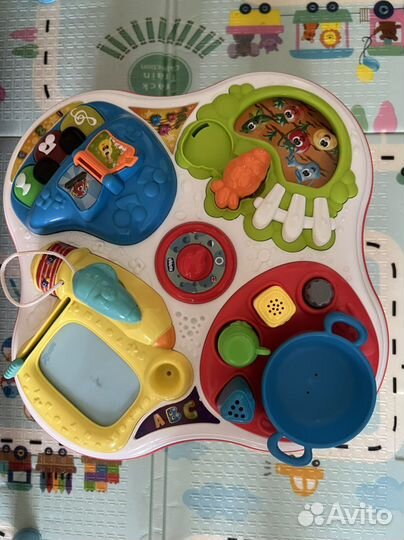 Развивающий стол chicco