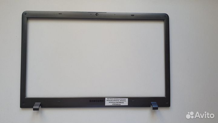 Б/у Рамка матрицы Samsung NP355V5X, NP355V5C