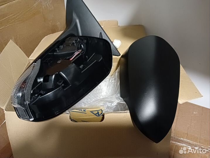 Зеркало левое toyota camry 09-11