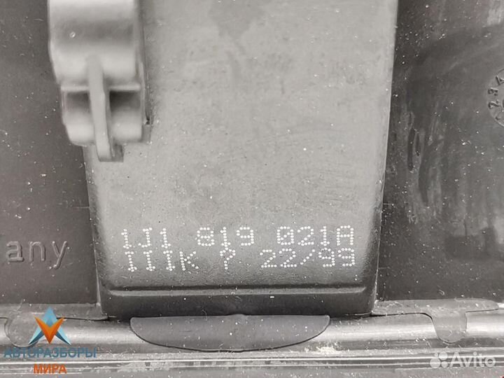 Моторчик печки Volkswagen Golf 3 2000 1J1819021C