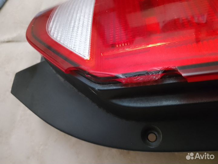 Фонарь задний правый vw transporter