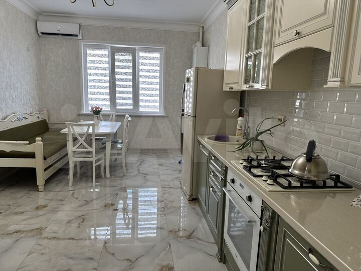 2-к. квартира, 96 м², 17/18 эт.