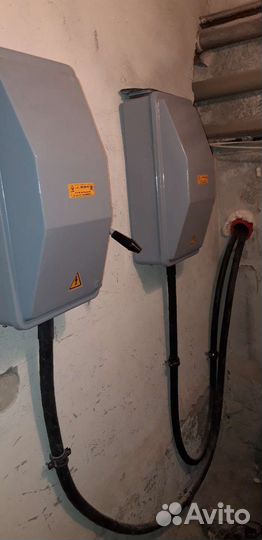 Бригада электромонтажников