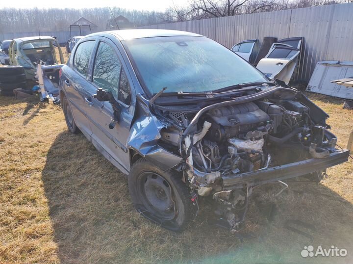 Разбор Peugeot 207