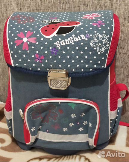 Новый рюкзак с жестокой спинкой