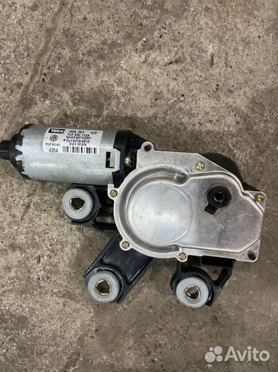 Моторчик дворника задний туарег