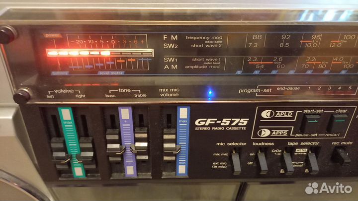 Sharp GF-575ZB встроен bluetooth