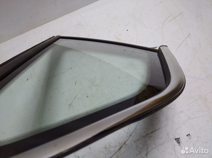 Стекло кузовное глухое правое Ford kuga 2 2012