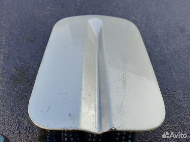 Лючок бензобака Volkswagen Passat B3