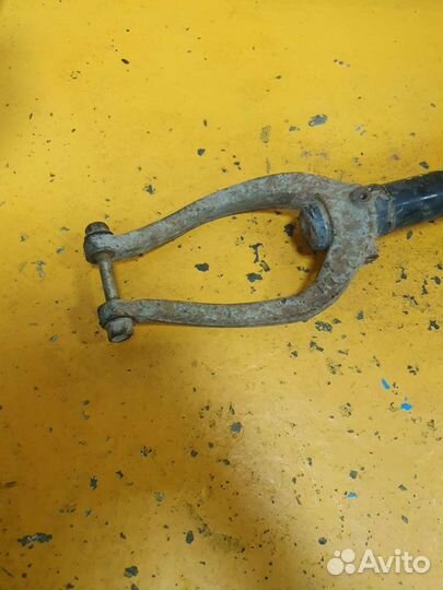 Стойка амортизатора пружина Hyundai sonata 5