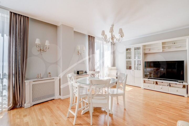 3-к. квартира, 96 м², 2/4 эт.