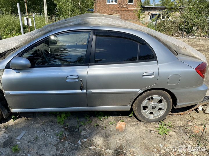 Разбор киа рио1 рестайлинг 2004 год