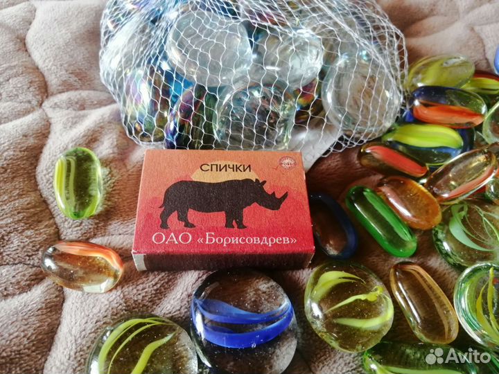 Стеклянные камушки для декора