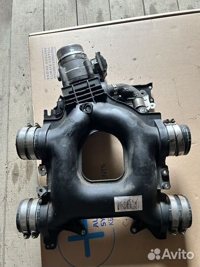 Впускной коллекторна рендж ровер 4.4 дизель