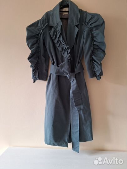 Тренч изумрудный от Permanentno