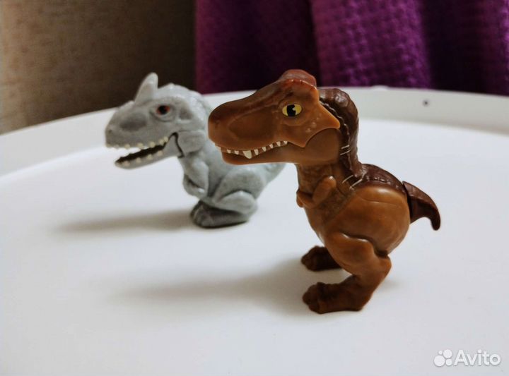 Фигурки динозавров из Хэппи Мил