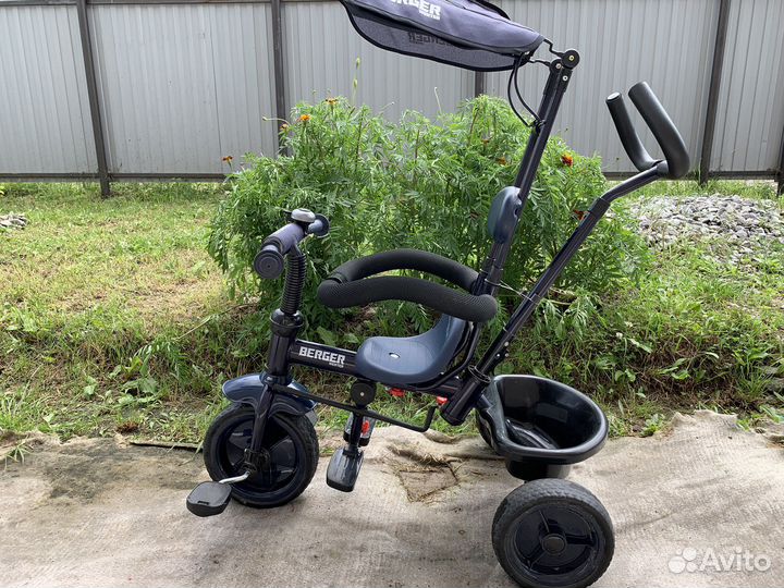 Детский трехколесный велосипед