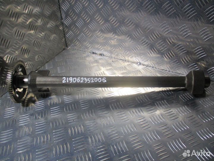 Вал балансировки двигателя Scania 1490690