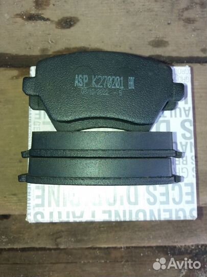 Колодки на Весту на Логан