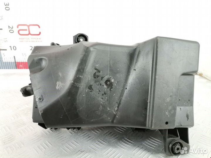 Корпус воздушного фильтра Audi A3 8L 2000