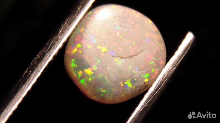 Австралийский темный опал 2 ct