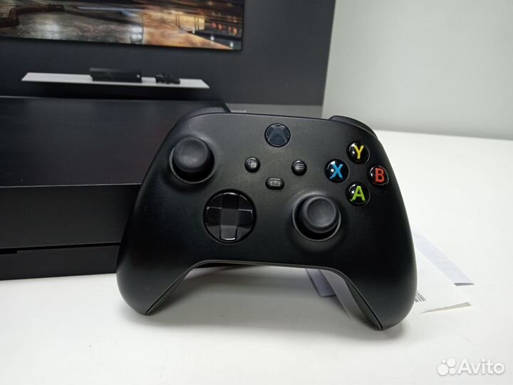 Xbox One X 1Tb с коробкой