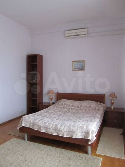 3-к. квартира, 110 м², 2/4 эт.