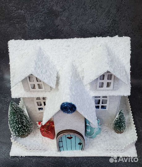 Новогодний домик с подсветкой 35*28,5*26см