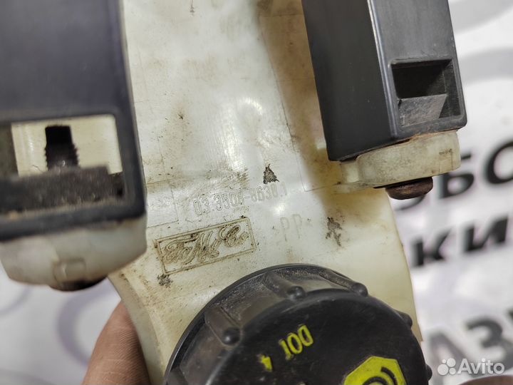 Бачок тормозной жидкости Ford S-MAX