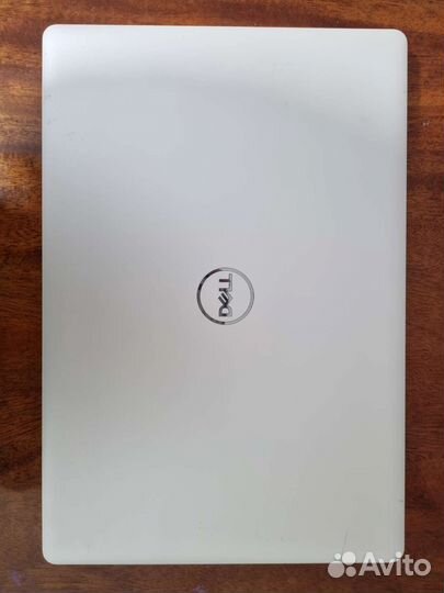 Ноутбук Dell inspiron 5570