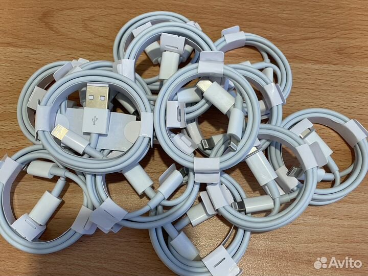 Кабель iPhone