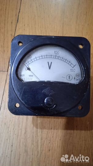 Вольтметр