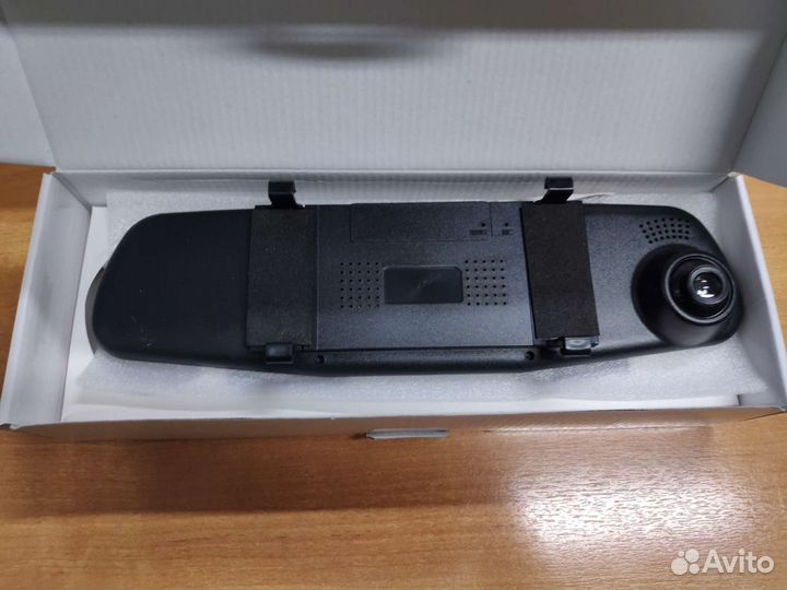 Авторегистратор зеркало