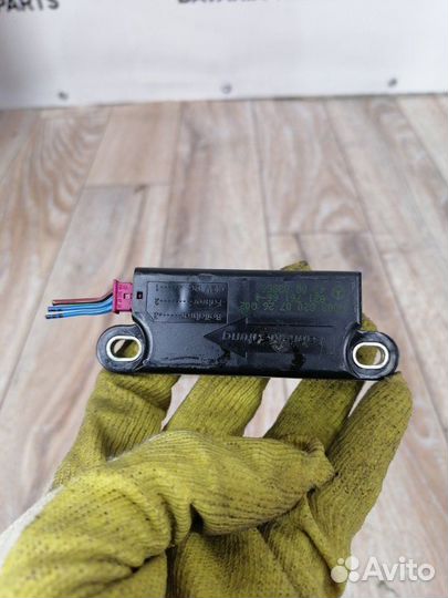 Датчик удара Mercedes Cls W219 3.5 2009