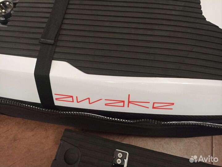 Доска для серфинга. Состояние новой