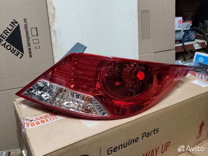 Фонарь задний правый hyundai solaris оригинал