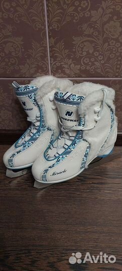 Коньки фигурные 35 размер