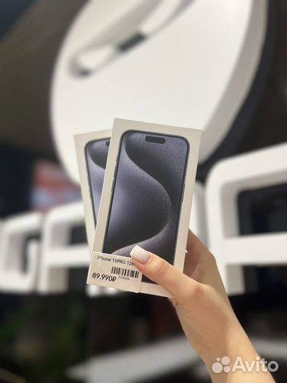 iPhone 15 Pro, 128 ГБ