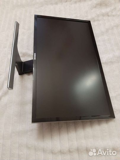 Монитор 28 Samsung U28E590D черный