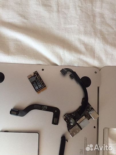 Apple MacBook Air 11 2011 A1370