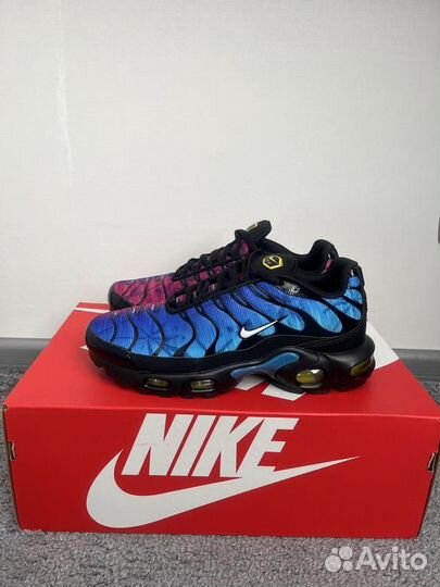 Кроссовки Nike Air Max TN Plus 