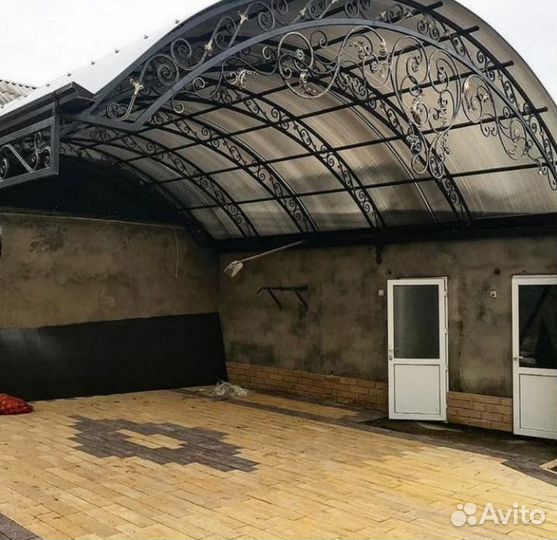 Кованые навесы из поликарбоната