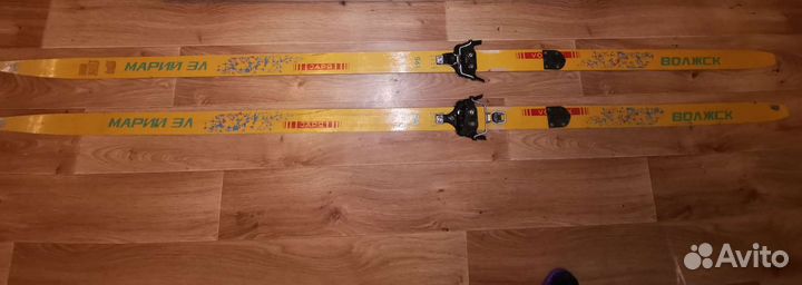 Беговые лыжи деревянные