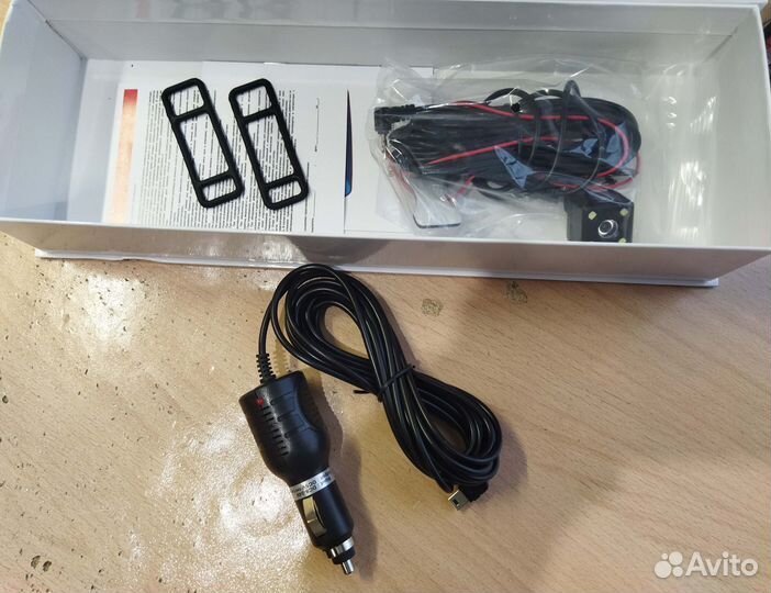 Зеркало-видеорегистратор Camshel DVR 230