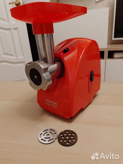 Электрическая мясорубка Аксион м31.1