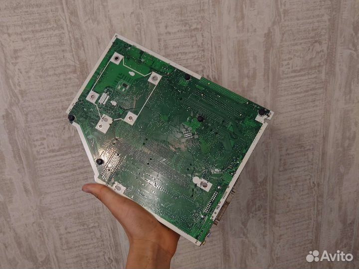 Материнская плата