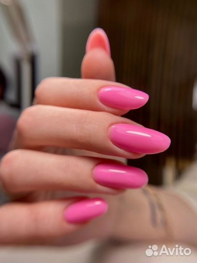 Модель на маникюр