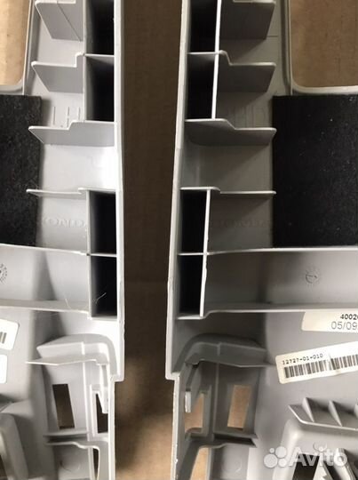 Обшивка средней стойки Honda CR-V3(686)