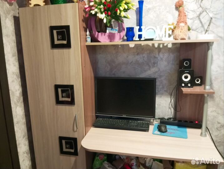 Стол как письменный так и компьютерный